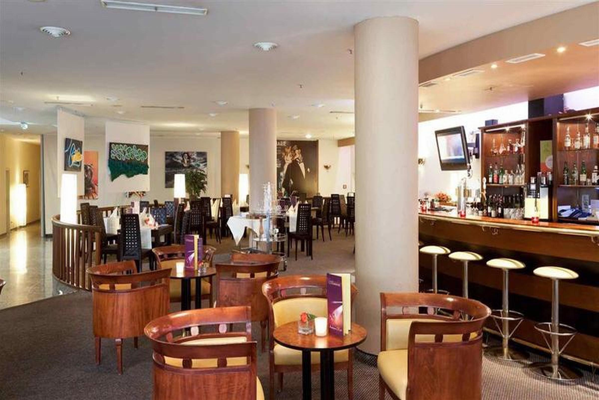 Mercure Hotel Berlin Tempelhof Restoran gambar